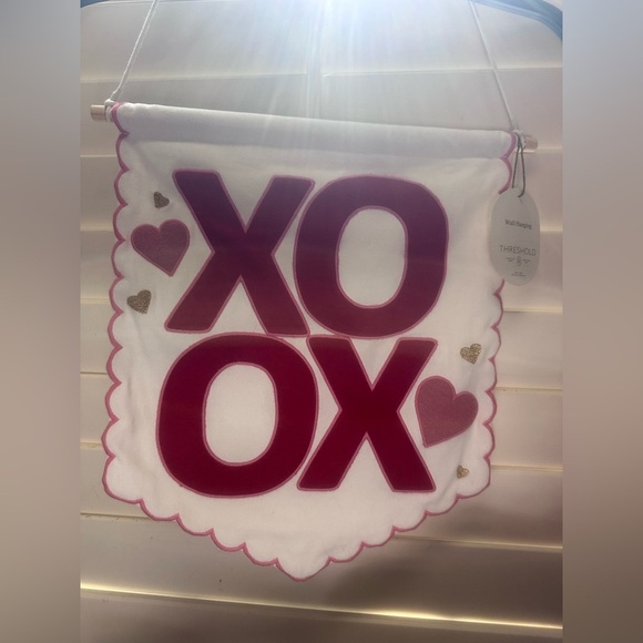 NEW Target Threshold XOXO Wall hanging Banner, NWT - Picture 5 of 6